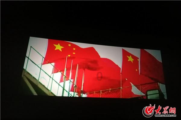 向华强夫妇聚餐被拍，两人的状态如何？
